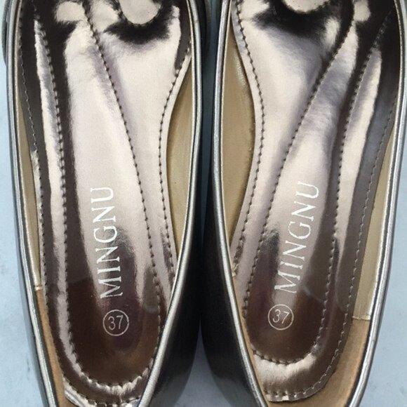 Elegant Metallic Velvet Heart Buckle Flats Shoes - Picture 12 of 16